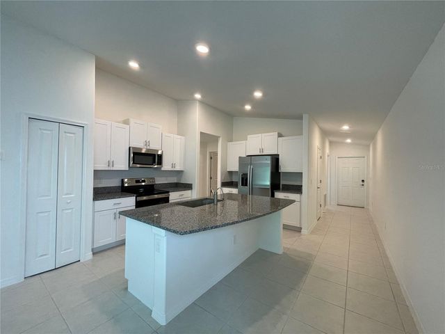 36544 SMITHFIELD LN, Zephyrhills, FL 33541