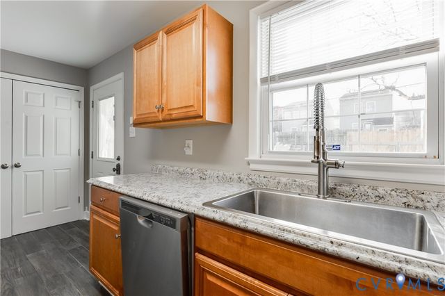1717 Moore St, Richmond, VA 23220