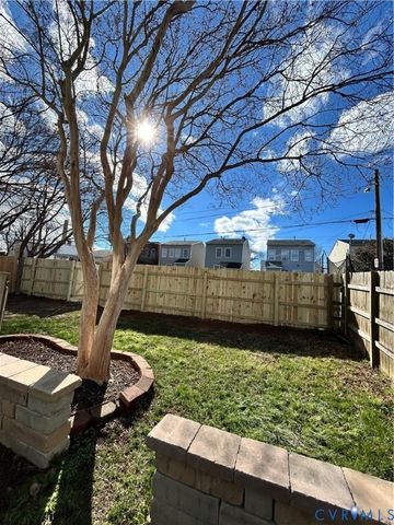 1717 Moore St, Richmond, VA 23220