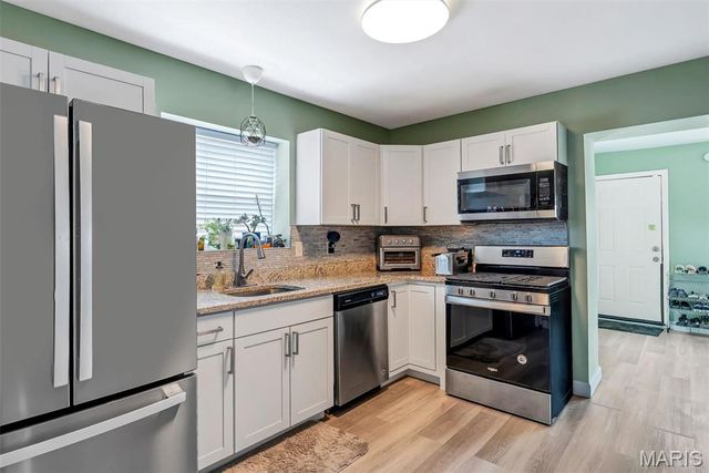 3621 Watson Road, St Louis, MO 63109