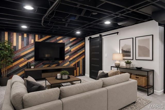 3621 Watson Road, St Louis, MO 63109