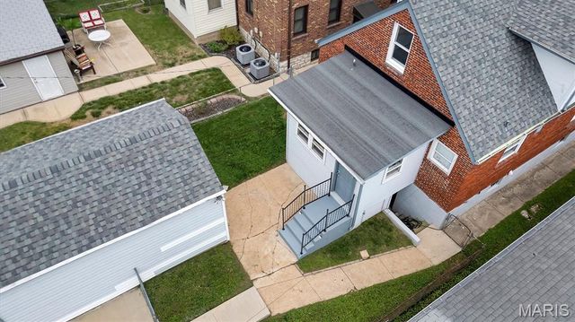 3621 Watson Road, St Louis, MO 63109