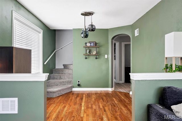 3621 Watson Road, St Louis, MO 63109