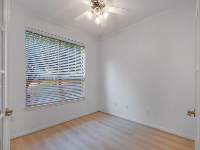 22 Pine Needle, The Woodlands, TX 77382