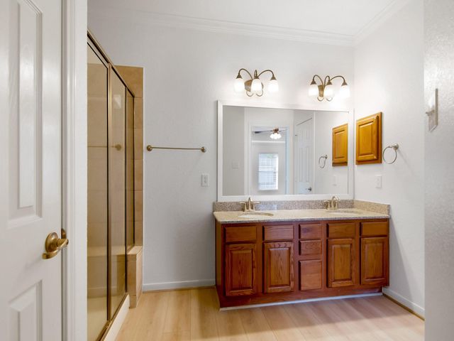 22 Pine Needle, The Woodlands, TX 77382