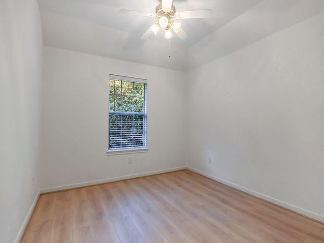 22 Pine Needle, The Woodlands, TX 77382