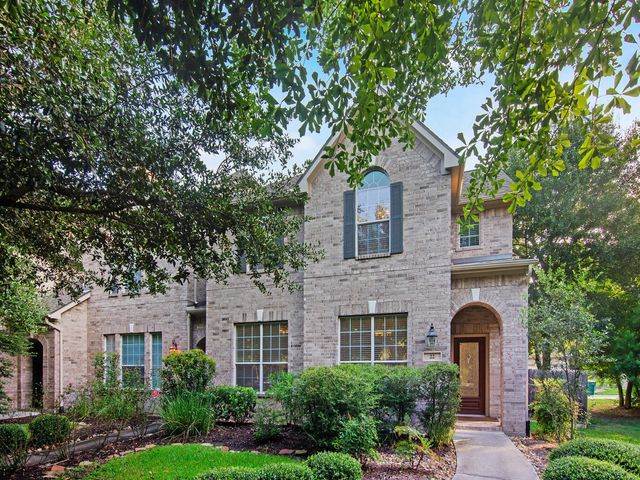 22 Pine Needle, The Woodlands, TX 77382