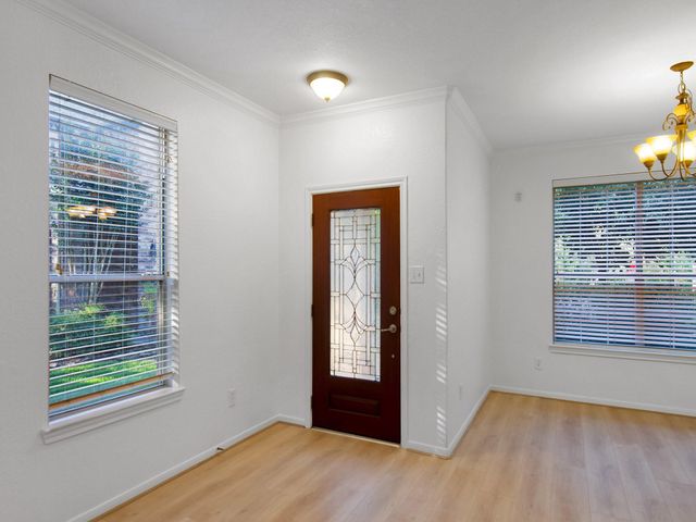 22 Pine Needle, The Woodlands, TX 77382