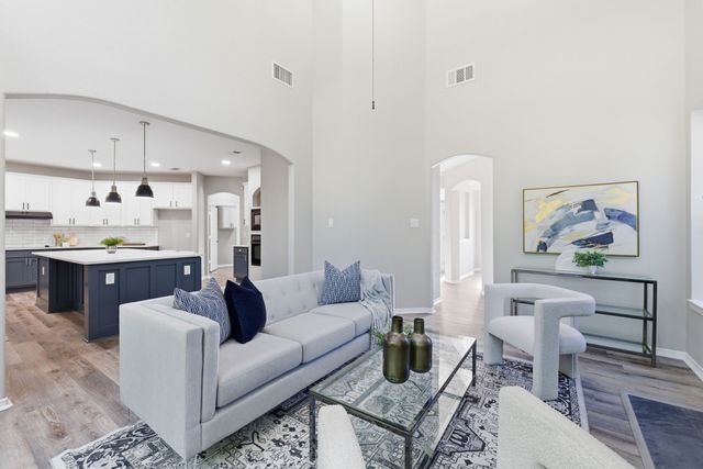 7000 Winthorp Drive, Arlington, TX 76001