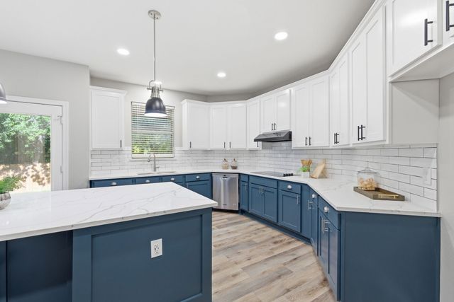 7000 Winthorp Drive, Arlington, TX 76001
