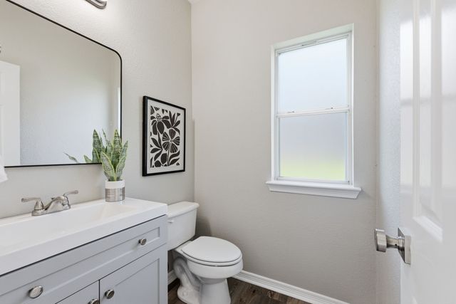 7000 Winthorp Drive, Arlington, TX 76001