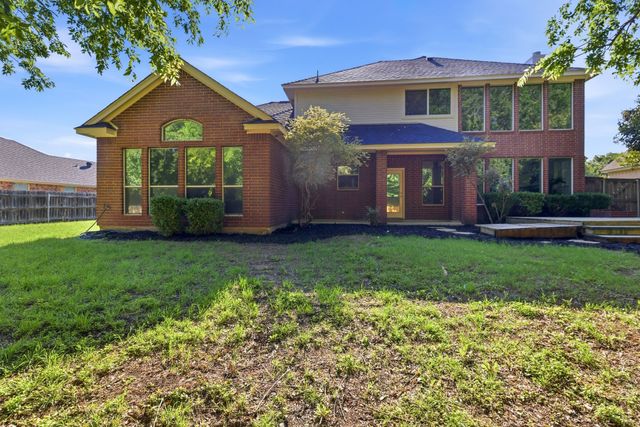 7000 Winthorp Drive, Arlington, TX 76001
