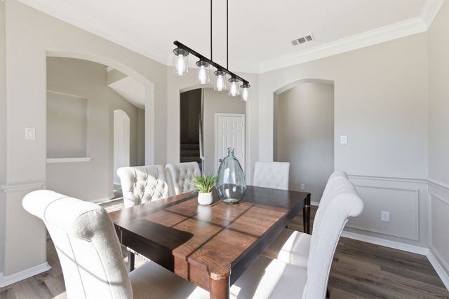 7000 Winthorp Drive, Arlington, TX 76001