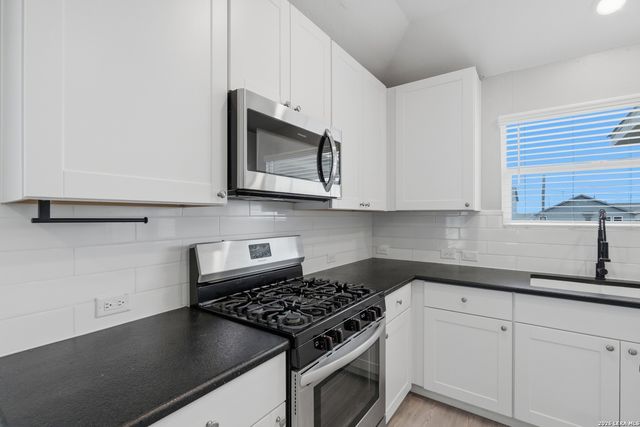 12043 PEWEE, San Antonio, TX 78221