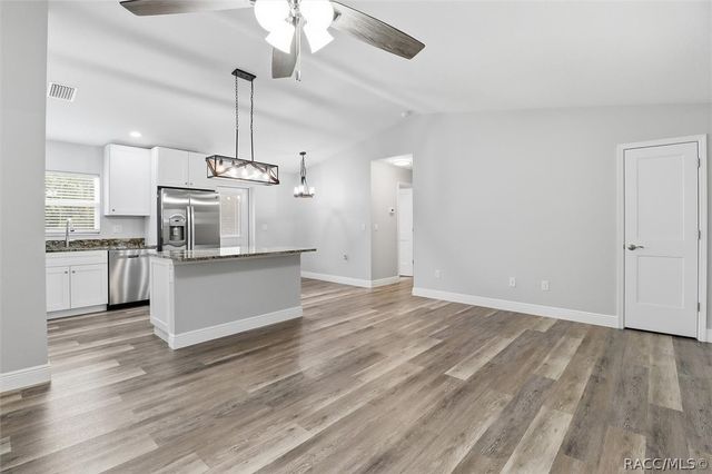 8593 N Fauci Point, Crystal River, FL 34428