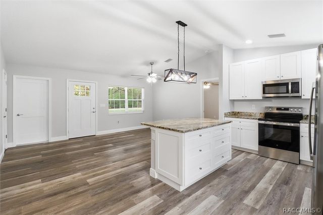 8593 N Fauci Point, Crystal River, FL 34428