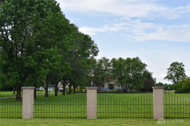 13181 Eaton Pike 13181, New Lebanon, OH 45345