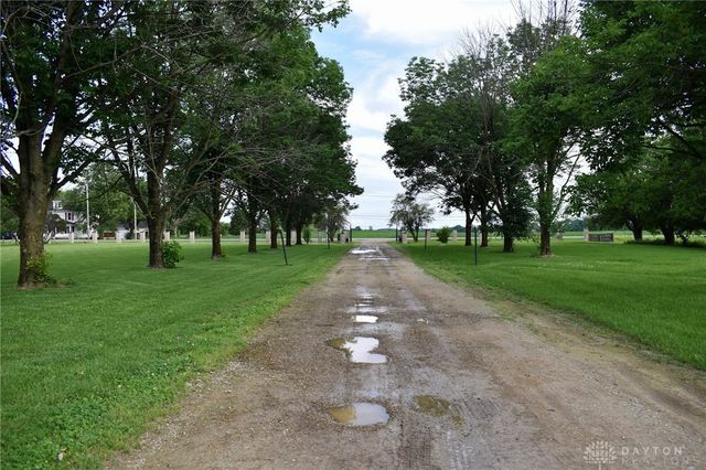 13181 Eaton Pike 13181, New Lebanon, OH 45345