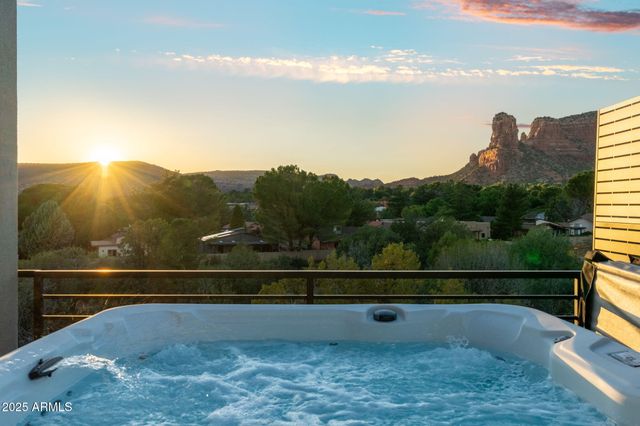 327 SUNCLIFFE Drive, Sedona, AZ 86351