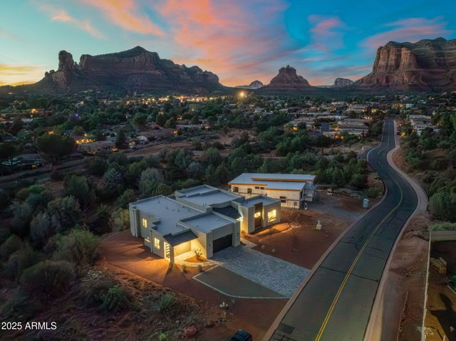 327 SUNCLIFFE Drive, Sedona, AZ 86351