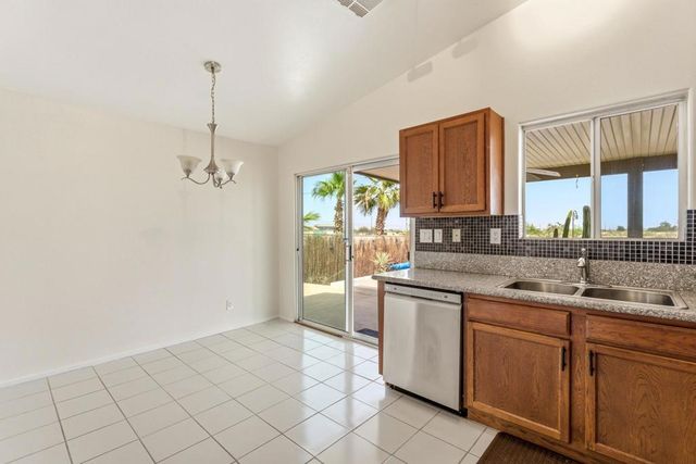 2776 Leto Avenue, Thermal, CA 92274