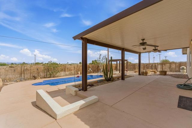 2776 Leto Avenue, Thermal, CA 92274