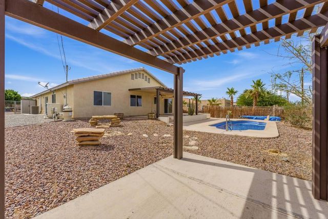 2776 Leto Avenue, Thermal, CA 92274