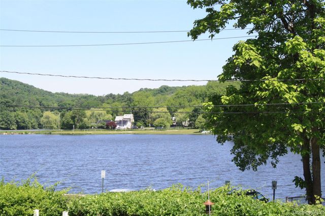 296 Lakeshore Drive E, Carmel, NY 10512
