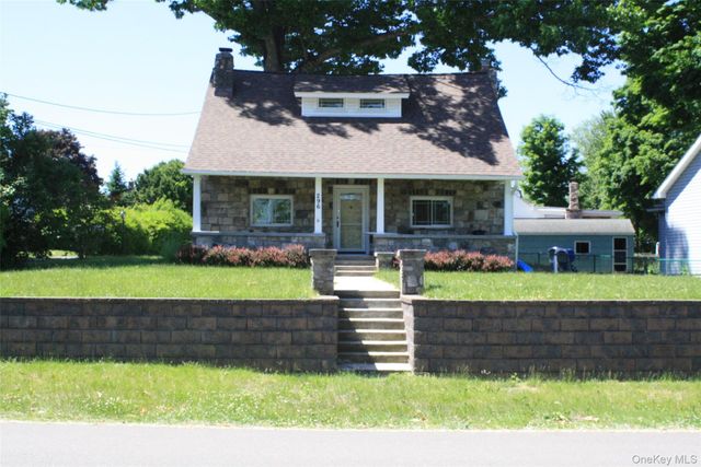 296 Lakeshore Drive E, Carmel, NY 10512