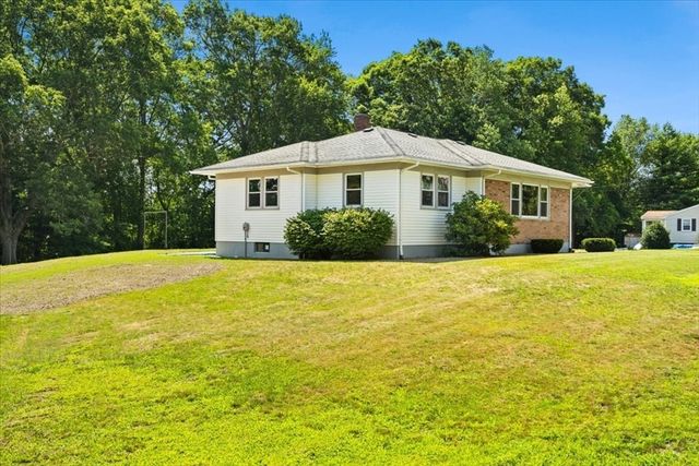 60 Sunhill Road, Taunton, MA 02780