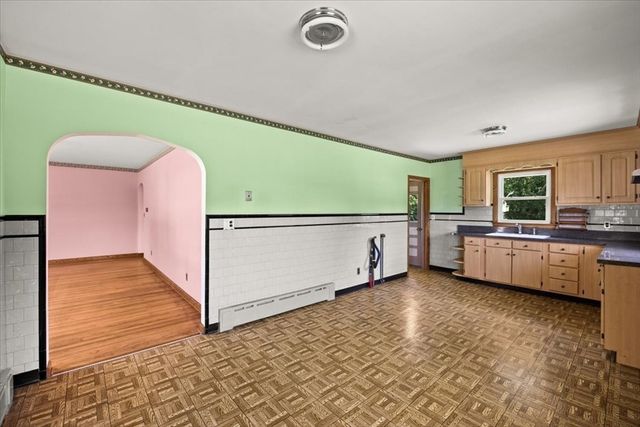 60 Sunhill Road, Taunton, MA 02780