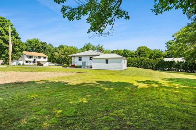 60 Sunhill Road, Taunton, MA 02780