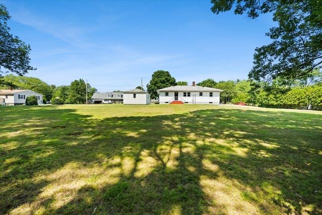 60 Sunhill Road, Taunton, MA 02780
