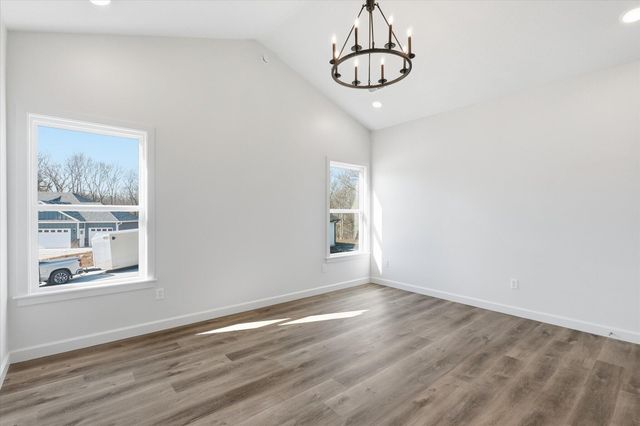 2033 STONE MOUNTAIN CT, Columbia, MO 65201