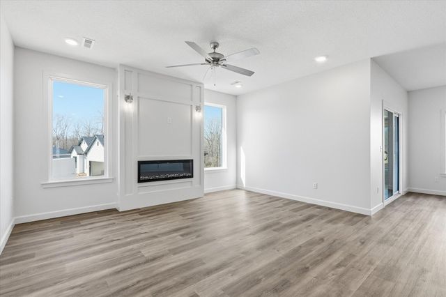 2033 STONE MOUNTAIN CT, Columbia, MO 65201