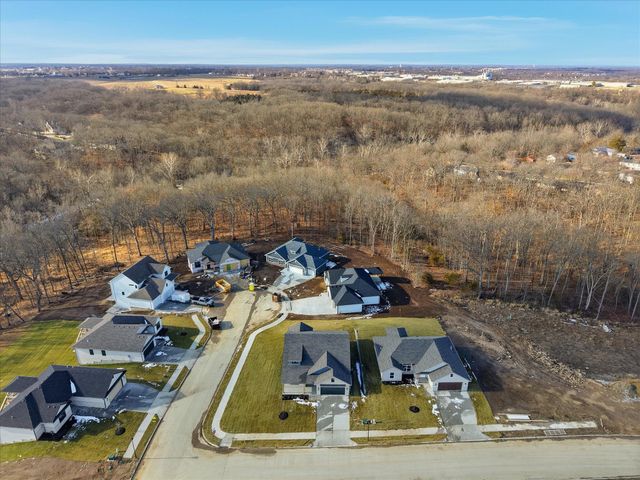 2033 STONE MOUNTAIN CT, Columbia, MO 65201