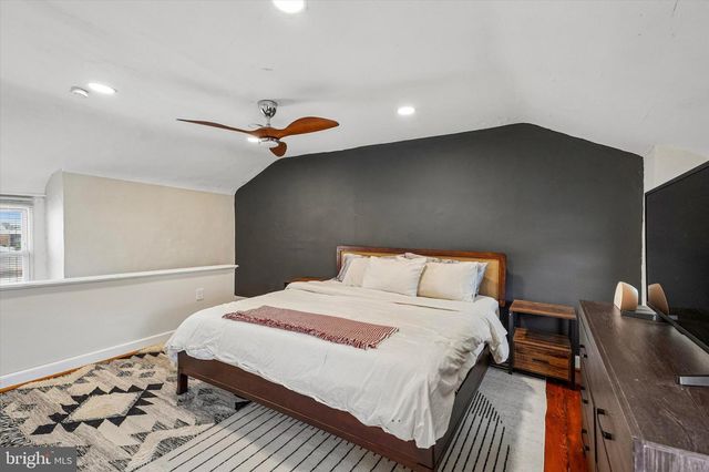 223 GRAPE ST, Philadelphia, PA 19128