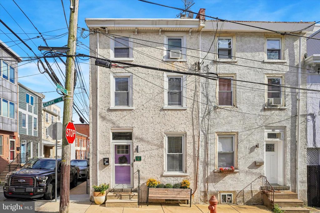 223 GRAPE ST, Philadelphia, PA 19128