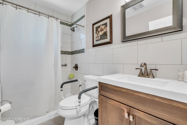 14 Michigan Avenue, Whiting, NJ 08759
