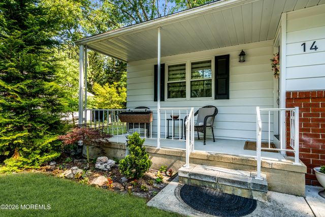 14 Michigan Avenue, Whiting, NJ 08759