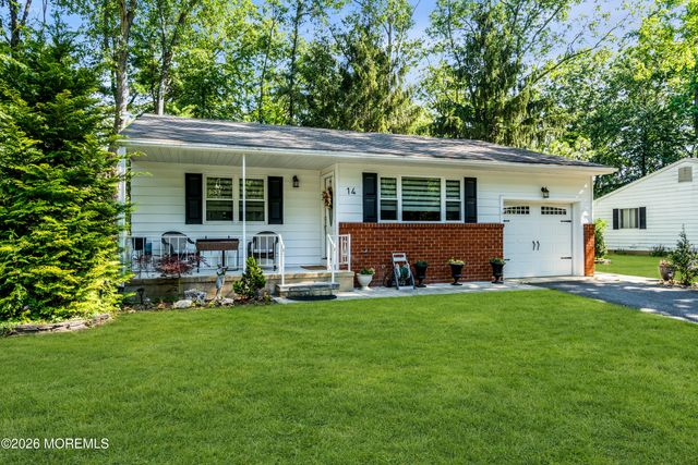 14 Michigan Avenue, Whiting, NJ 08759