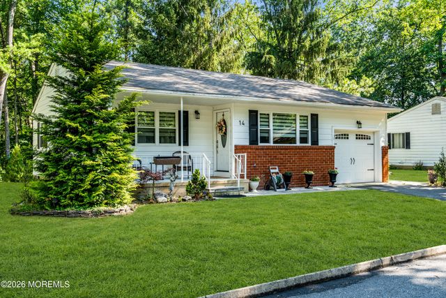 14 Michigan Avenue, Whiting, NJ 08759