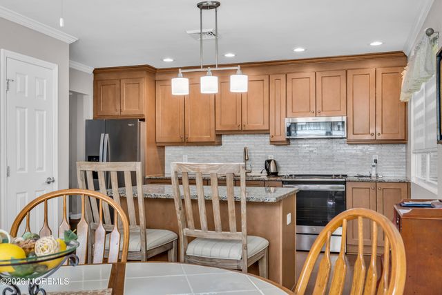 14 Michigan Avenue, Whiting, NJ 08759