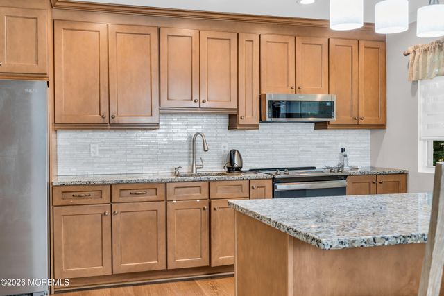 14 Michigan Avenue, Whiting, NJ 08759