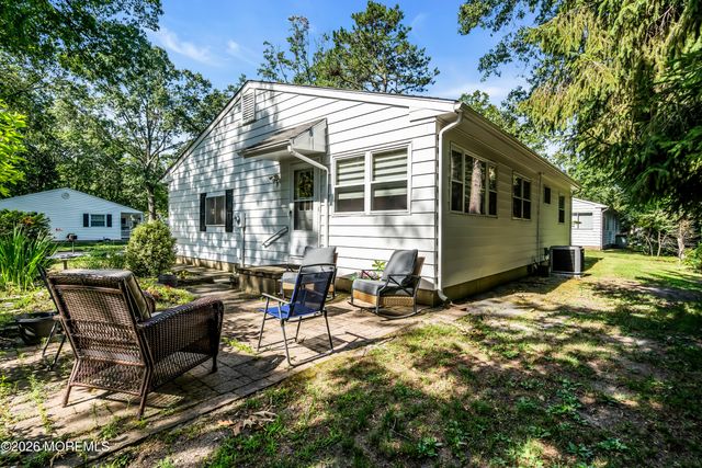 14 Michigan Avenue, Whiting, NJ 08759