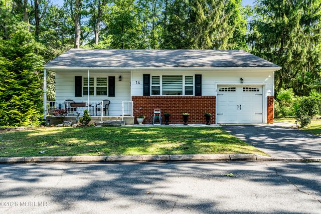 14 Michigan Avenue, Whiting, NJ 08759