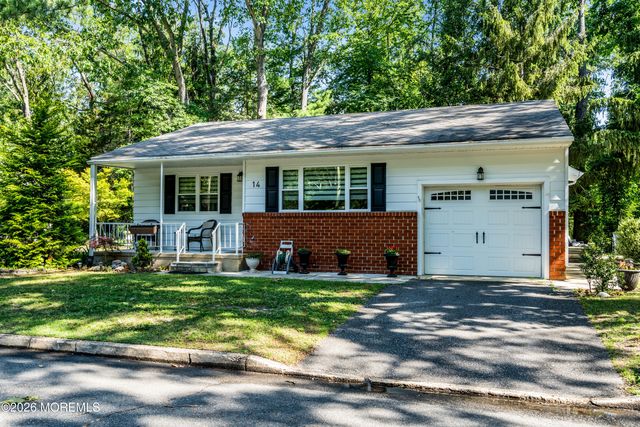 14 Michigan Avenue, Whiting, NJ 08759