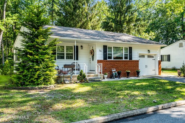 14 Michigan Avenue, Whiting, NJ 08759