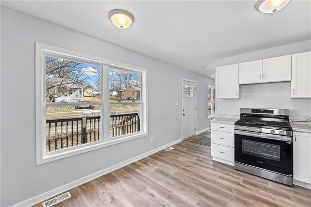 728 N Fuller Street, Independence, MO 64050