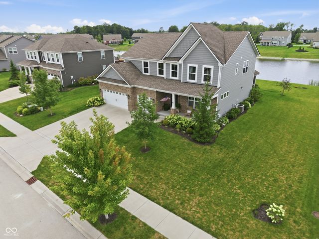 19279 Gillcrest Drive, Noblesville, IN 46062